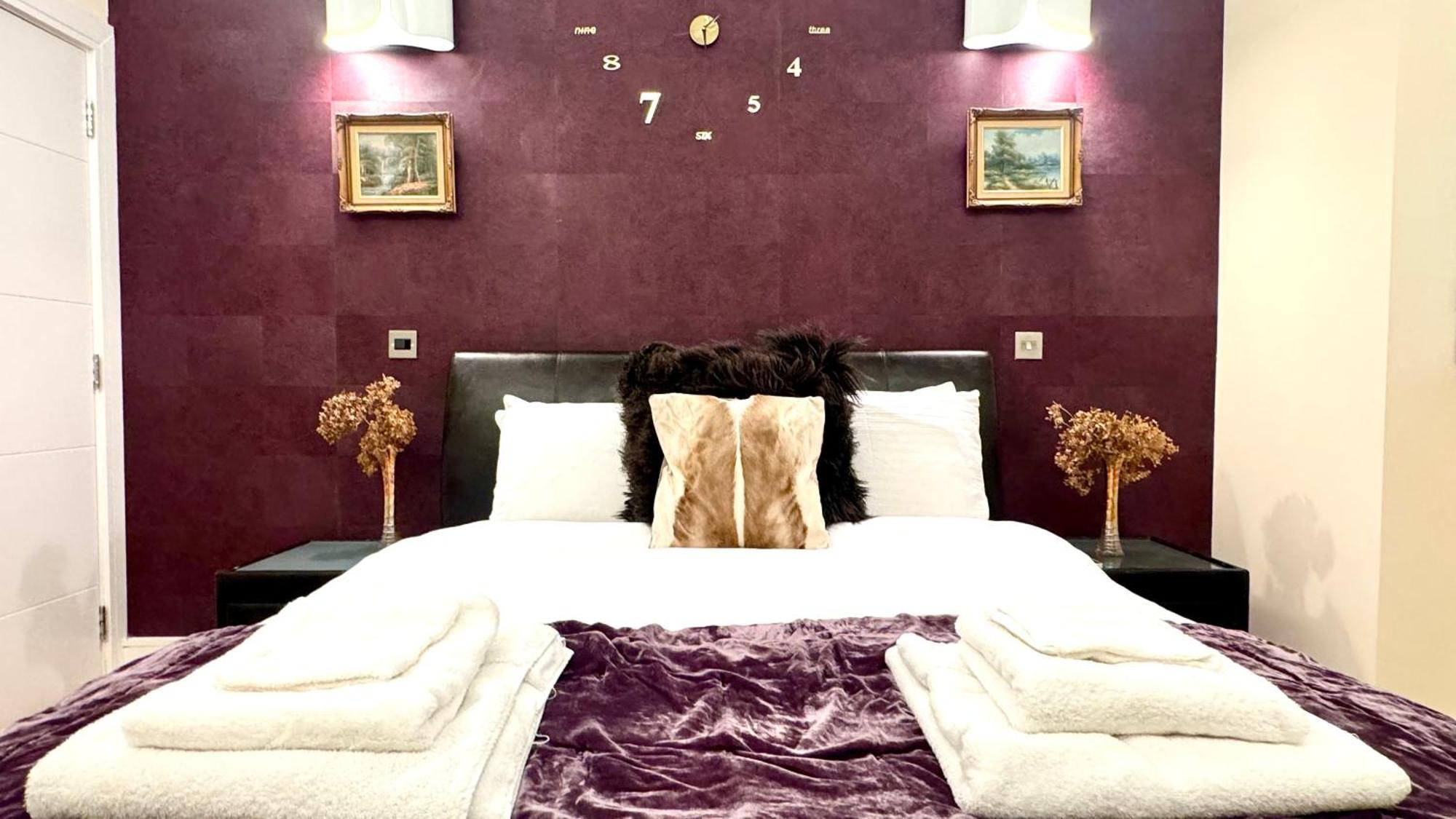 2 Bedroom In South Kensington By Wild Апартаменты